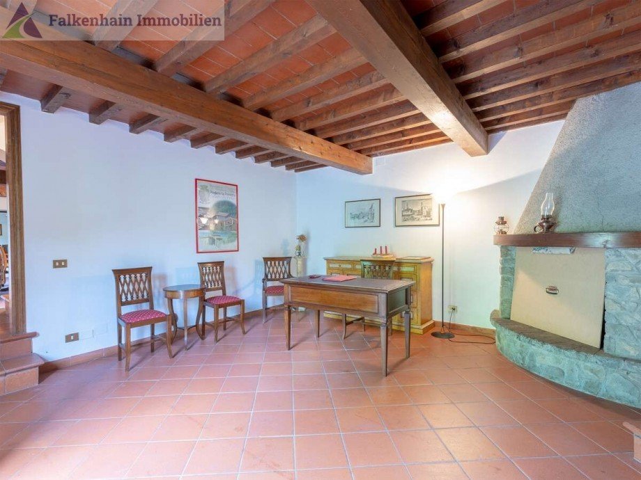57f25c90-1d12-431d-a5ef-101c74b39116_original Haus Carmignano