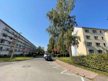 Stellpl�tze vor dem Haus Sch�ne 3 Zi.- Wohnung, frisch gewei�te W�nde und Balkon in ruhiger Lage von Bad Lausick!