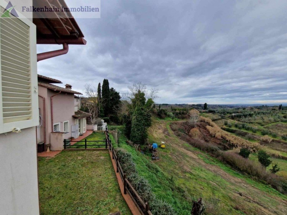 56LModerne_Villetta_Toskana-1 Haus Lari