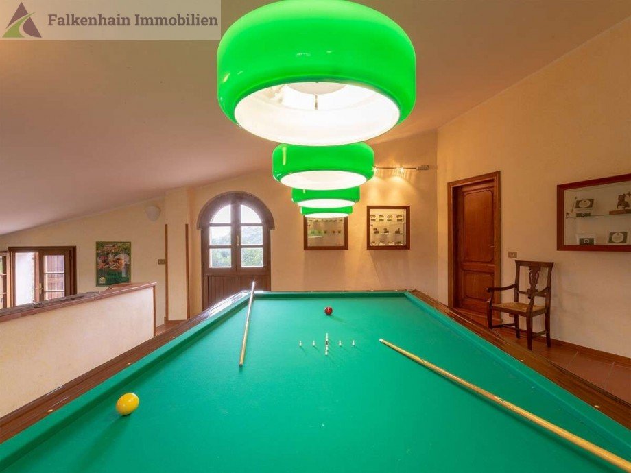 b5f1fd32-a8bb-4150-8df5-65cb74c5e4fd_original Haus Carmignano