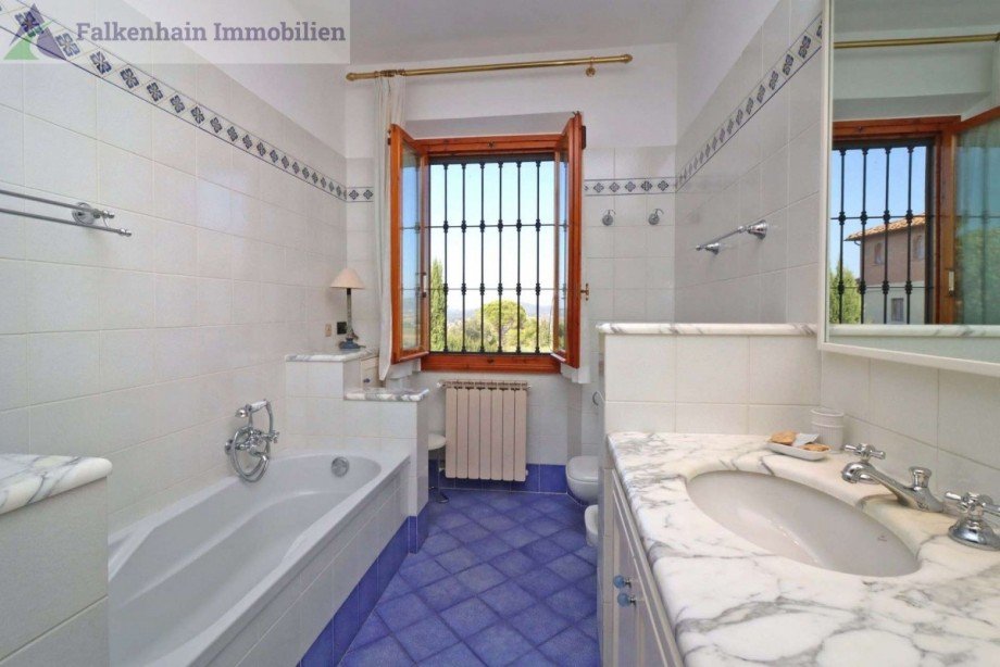 582ef733-d847-46d9-a005-b33e52e2a270_original Haus Montespertoli