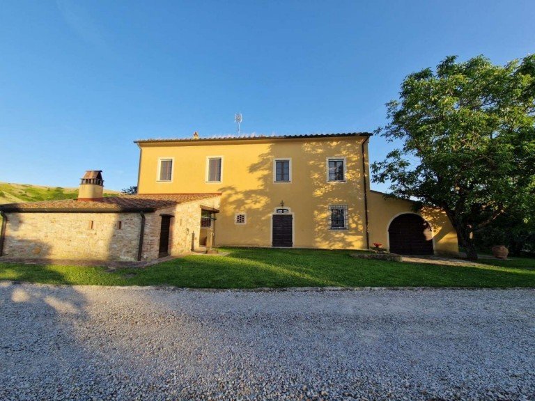 95Landhaus_Toskana Casciana Terme Haus Historisches Herrenhaus mit 12 Hektar Land in Panoramalage bei Casciana Terme!