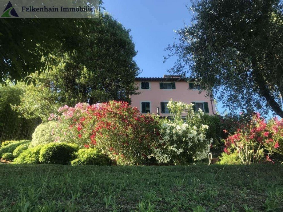 Jugenstilvillateil_Pool_65 Wohnung Casciana Terme Lari