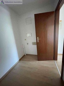 Hauswirtschaftsraum Verkauft! Komplett neu renovierte 3 Zi.-Wohnung sofort bezugsfrei in sehr gepflegtem Objekt !
