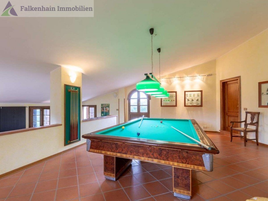 81eb89cb-5185-4926-a162-5ee668179e3b_original Haus Carmignano