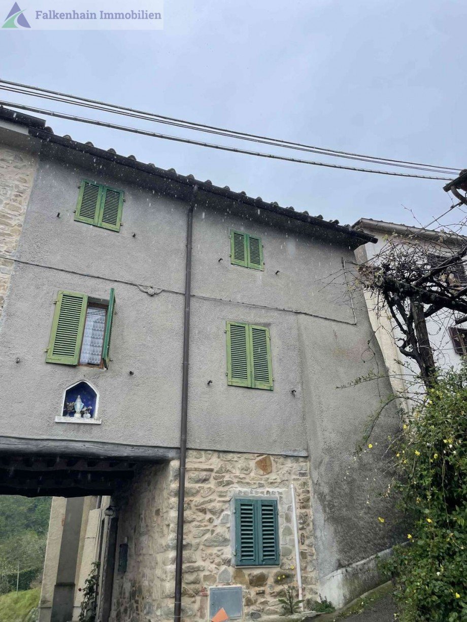 Objektansicht Seite Wohnung Pistoia