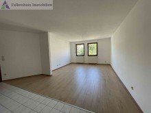 Wohnzimmer mit offener K�che Verkauft! Komplett neu renovierte 3 Zi.-Wohnung sofort bezugsfrei in sehr gepflegtem Objekt !