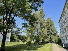 R�ckseite Objekt Sch�ne 3 Zi.- Wohnung, frisch gewei�te W�nde und Balkon in ruhiger Lage von Bad Lausick!