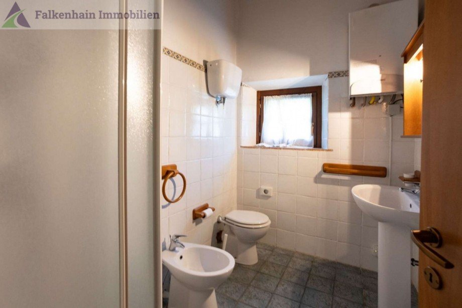 058ccc77-4a82-49f0-9826-0656bc4e4c8f_original Haus Tocchi