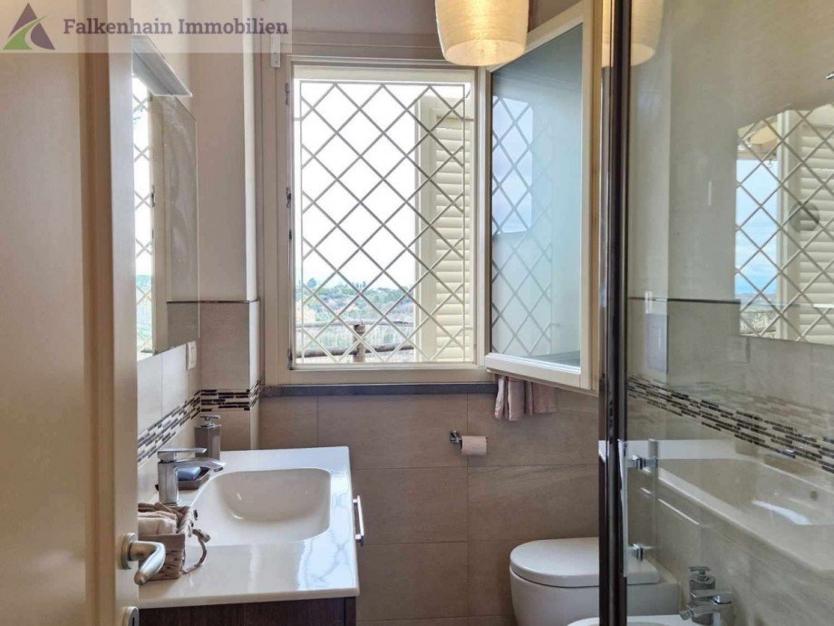 67LModerne_Villetta_Toskana-1 Haus Lari