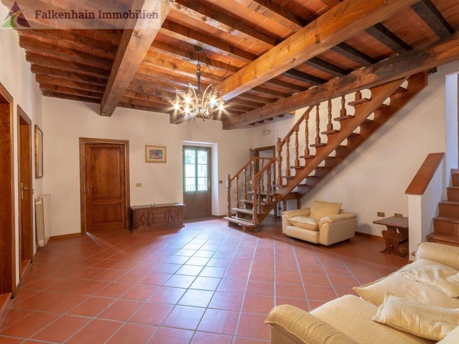 cda43865-ea3a-4df3-8c25-c24ac9b0ffb9_original Haus Carmignano