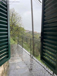 Ausblick zum Stellplatz Charmantes Haus mit Blick �ber die malerische Landschaft der Toskana zwischen Florenz & Lucca!