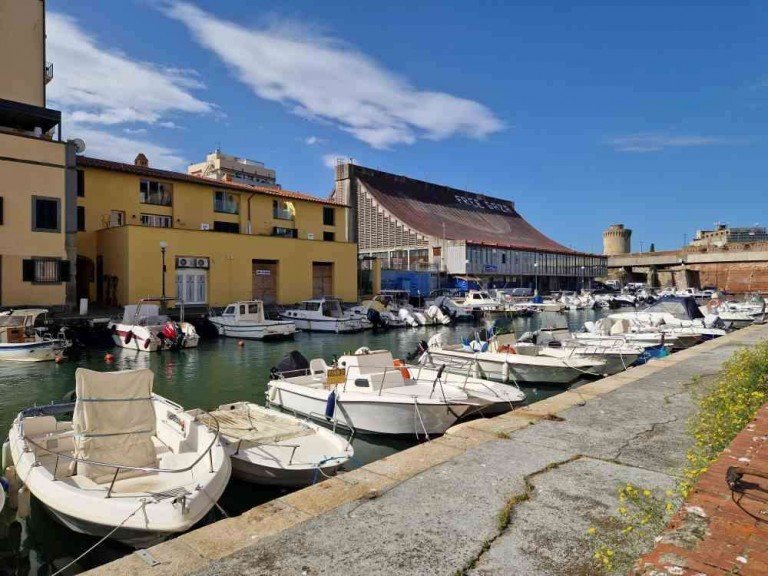 Penthouse_Livorno_Meer_Toscana_26 Livorno Wohnung Meerblick und ein Hauch von Venedig - Exklusives Penthouse �ber den D�chern von Livorno!