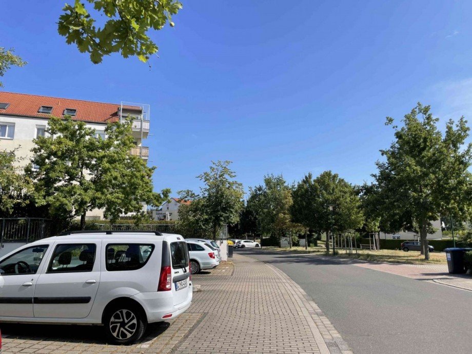PKW Stellpl�tze am Objekt Terrassenwohnung Leipzig