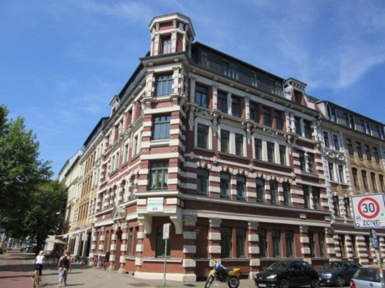 Objektansicht Leipzig Etagenwohnung GRUNDBUCH statt Sparbuch! Vermietete Singlewohnung in der neuen IN- Lage -Karl- Heine- Stra�e!