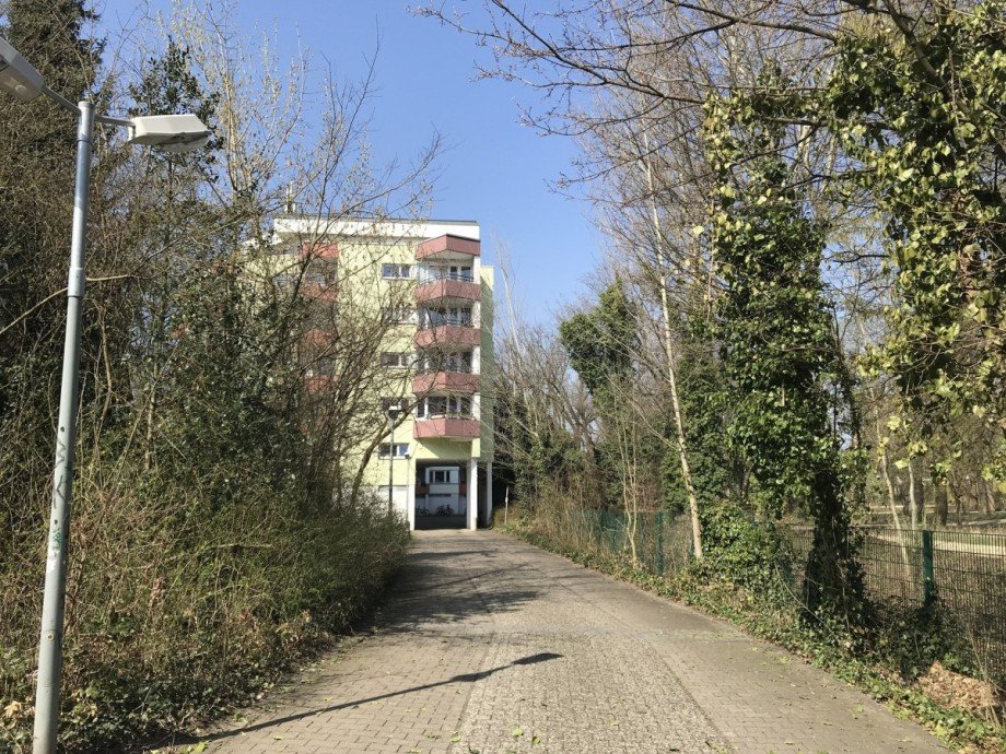 Hauszufahrt Etagenwohnung Berlin