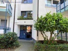 Hauseingangsbereich Verkauft! Provisionsfrei direkt vom Eigent�mer! Schickes Single- Apartment mit Balkon, ruhige Lage