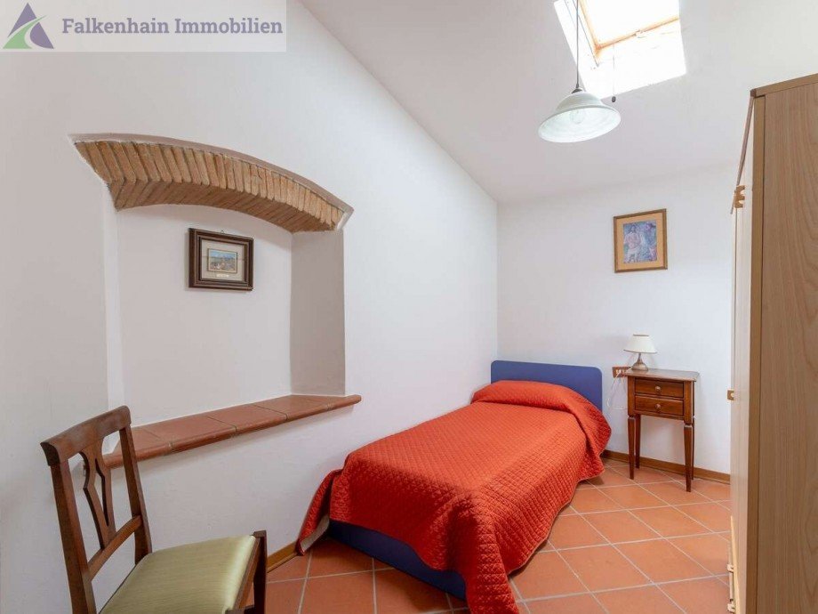 c8766a9d-b7f4-4b58-9478-c4c86ec007bc_original Haus Carmignano