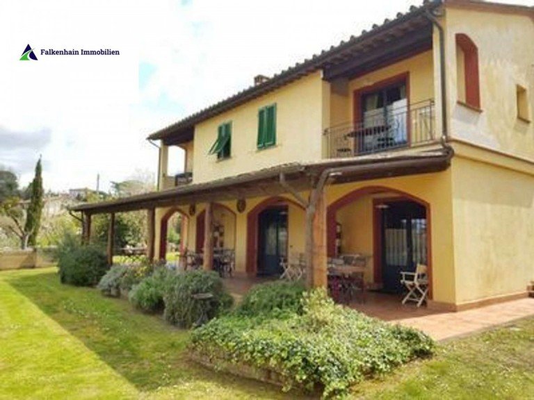 Haus 1 Ansicht Lari Renditeobjekt Exklusives Anwesen in den H�geln von Casciana Terme mit Restaurant, Ferienwohnungen und Olivenhain!