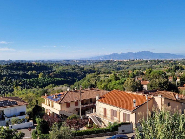 96_guenstige_wohnung_Toskana Casciana Terme Wohnung SCHN�PPCHEN! Top 2 Zimmer- Wohnung mit Balkon und traumhaftem Blick �ber die toskanische Landschaft!