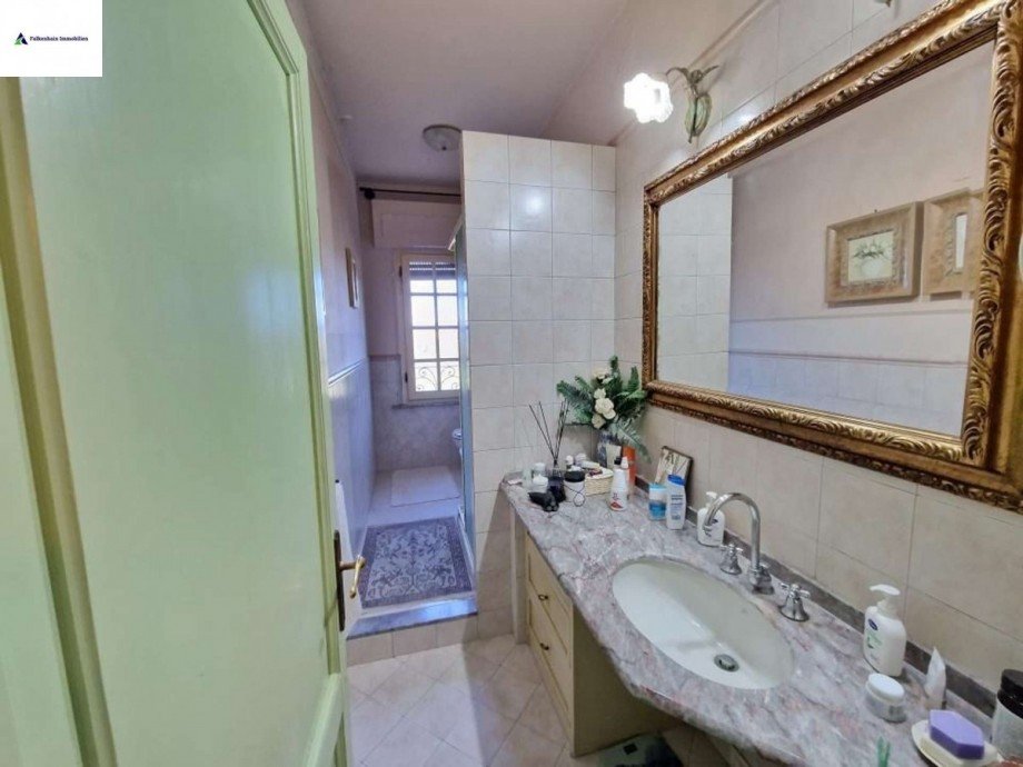 Badezimmer Wohnung Lari