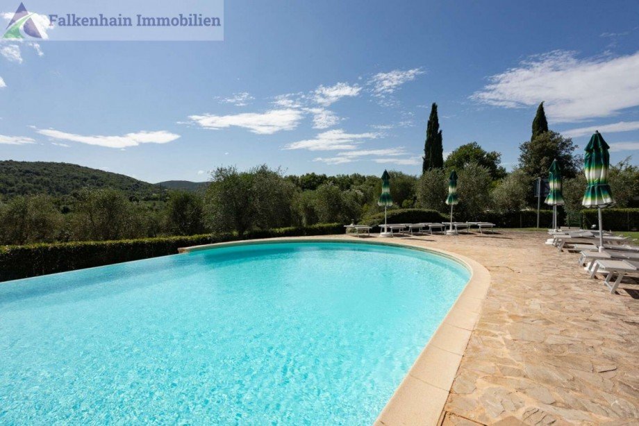 8e9b2794-0fcb-4336-87db-b0a3e1448f99_original Haus Tocchi