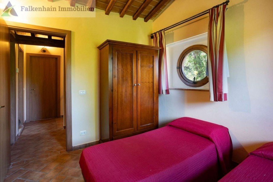 6ca682b2-e82b-4783-bb32-0eeb67d196ee_original Haus Tocchi
