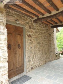 Haupteingang Charmantes Haus mit Blick �ber die malerische Landschaft der Toskana zwischen Florenz & Lucca!